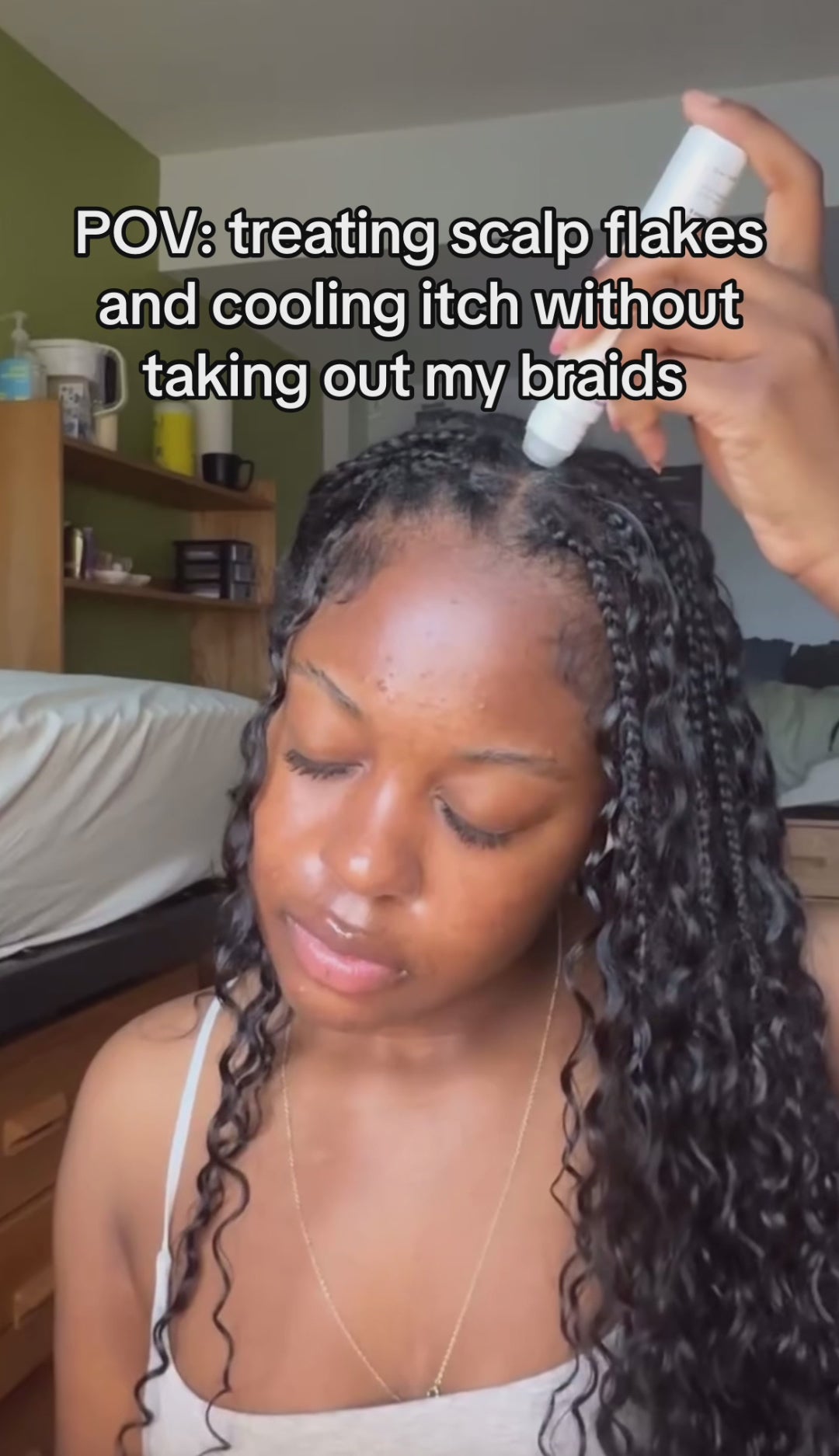 Unflake Wand: instant scalp relief, right where you feel it